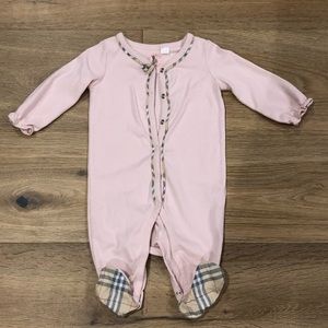 Burberry baby footie